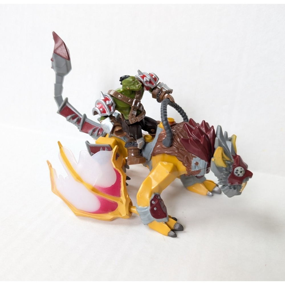 World of Warcraft Mega Bloks Swift Wyvern & Ragerock Figure